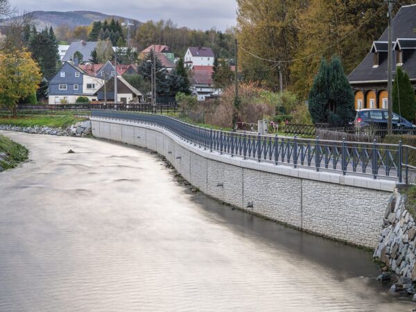 Stützmauer